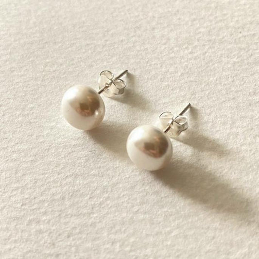 Dulces pendientes de plata de ley 925 con perlas incrustadas en forma de lágrima