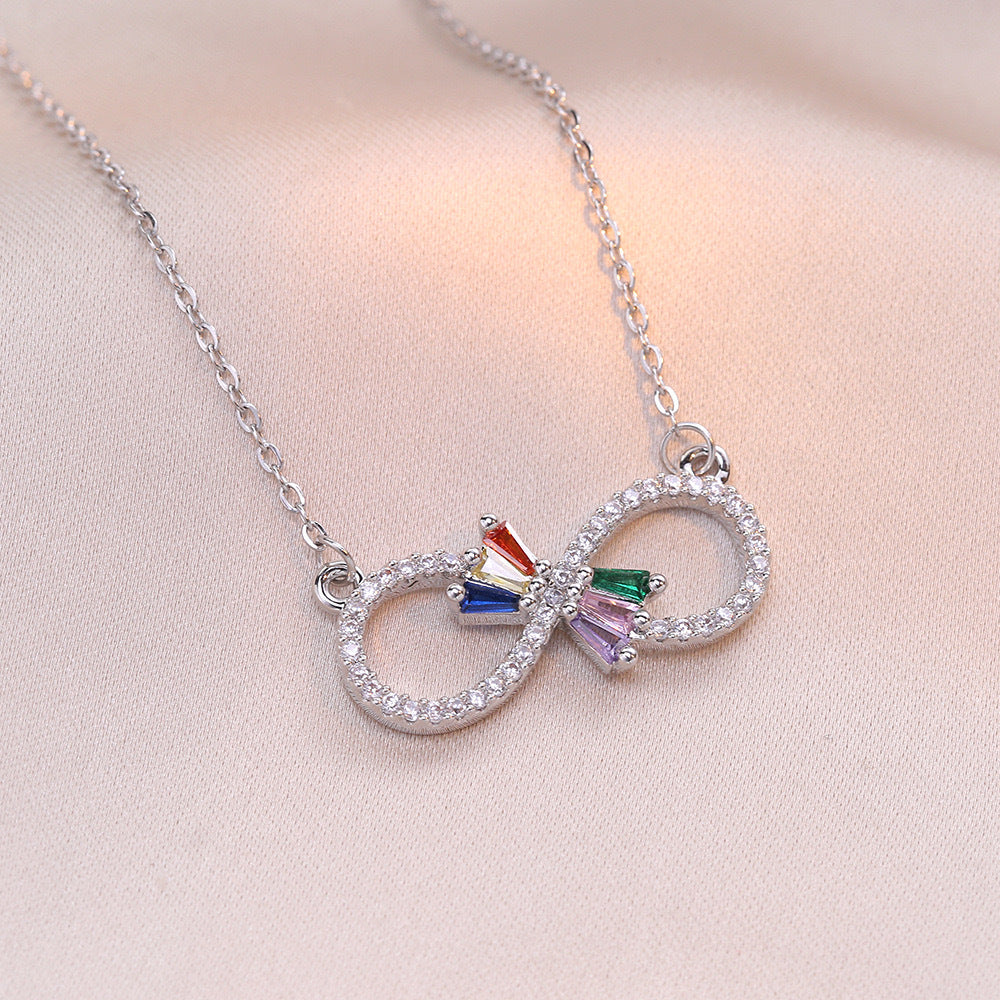 Collana da Donna Minimalista a Forma di Lettera in Acciaio al Titanio con Intarsio di Strass, Ciondolo alla Moda Placcato Ipoallergenico
