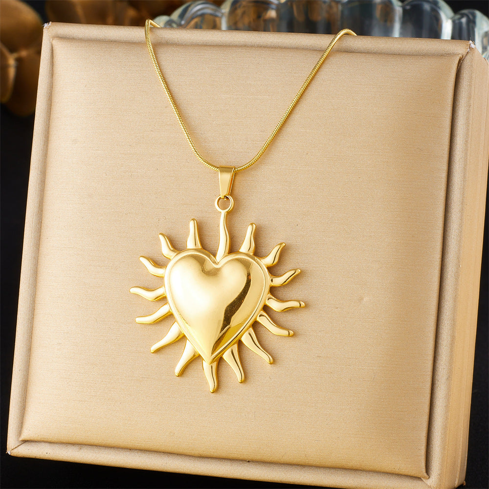 Fashionable Heart-Shaped Gold-Plated Stainless Steel Pendant Necklace with Snake Chain for Women