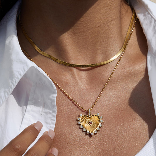Minimalist Heart-Shaped Titanium Steel Pendant Necklace with Plated Finish for Women