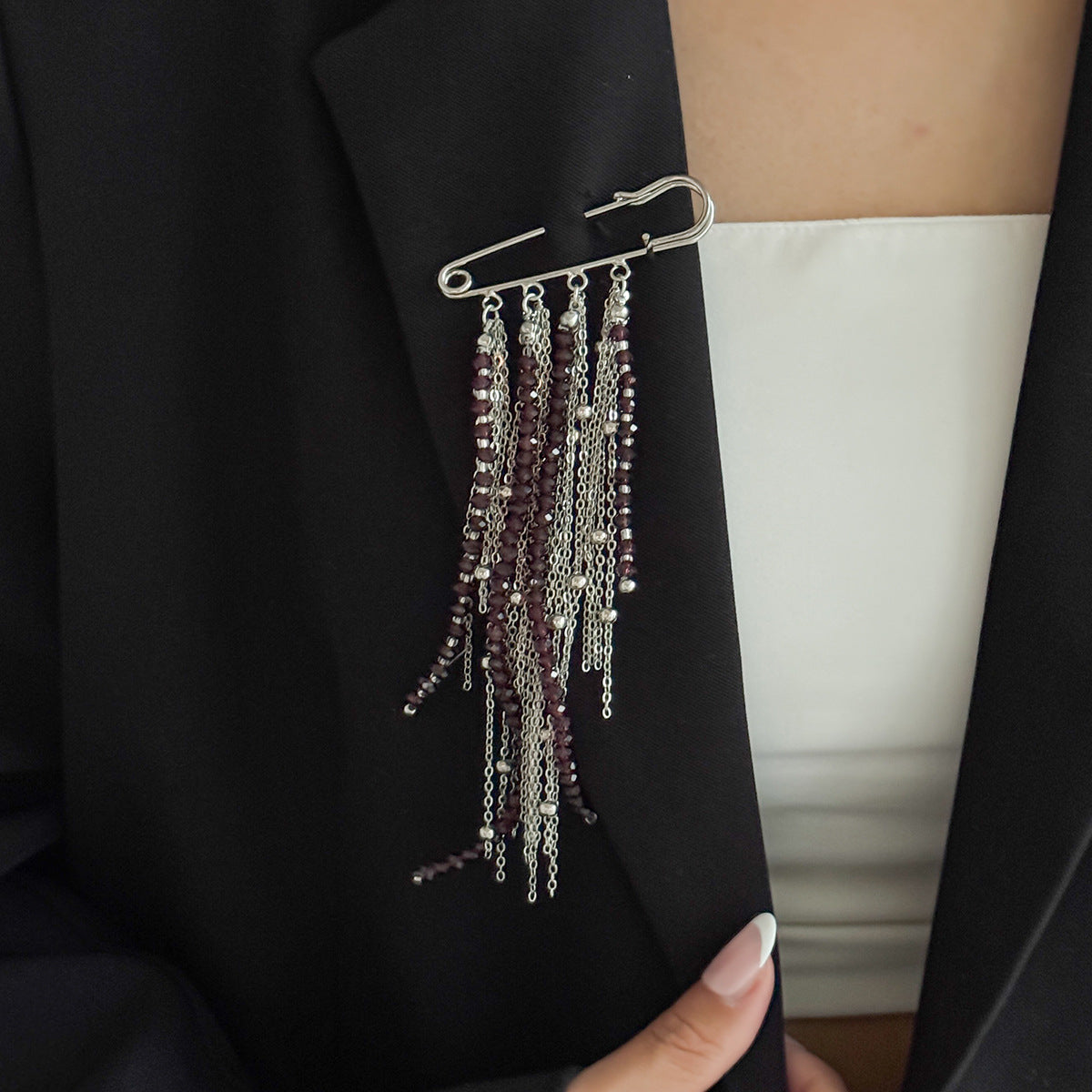 Minimalist Elegant Star Plated Iron Brooch with Tassel Chain for Women