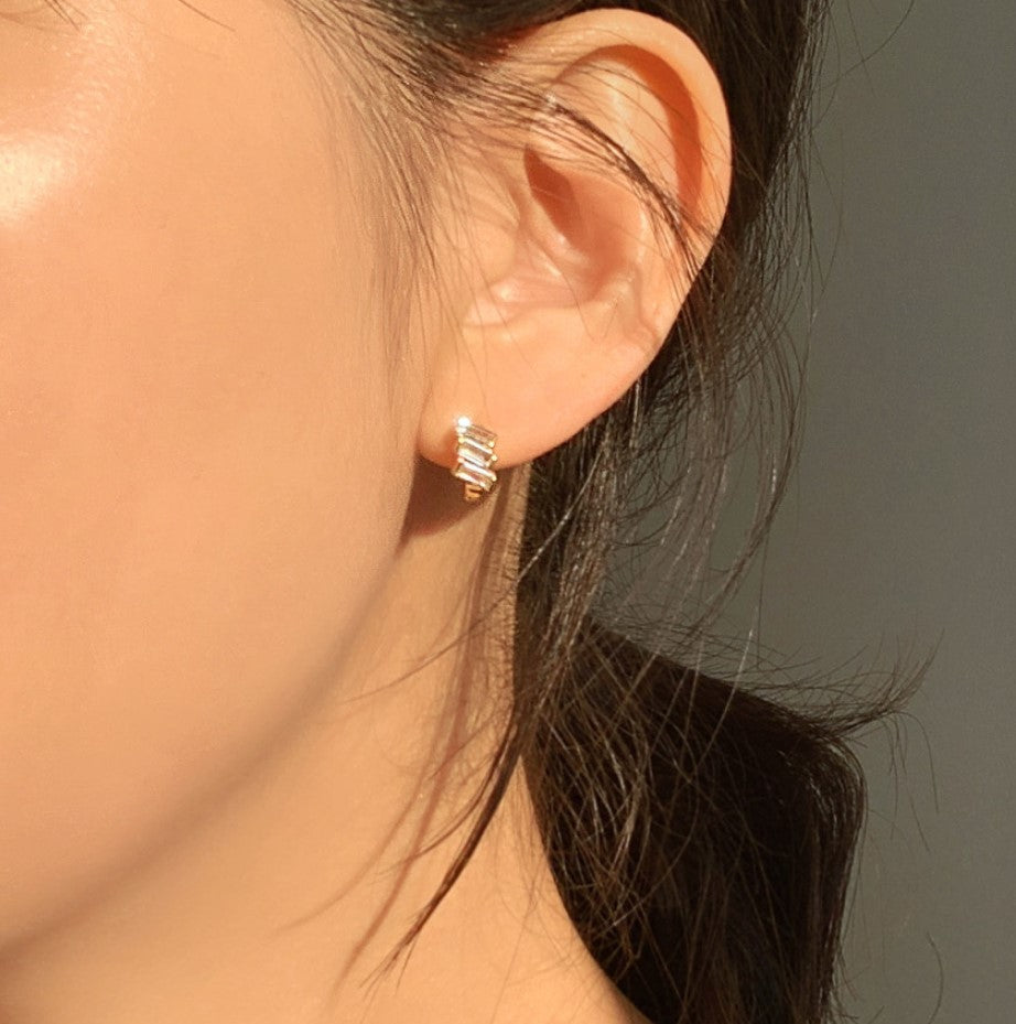 Minimalist Water-Drop-Shaped 925 Sterling Silver Earrings with White Opal Inlay for Women