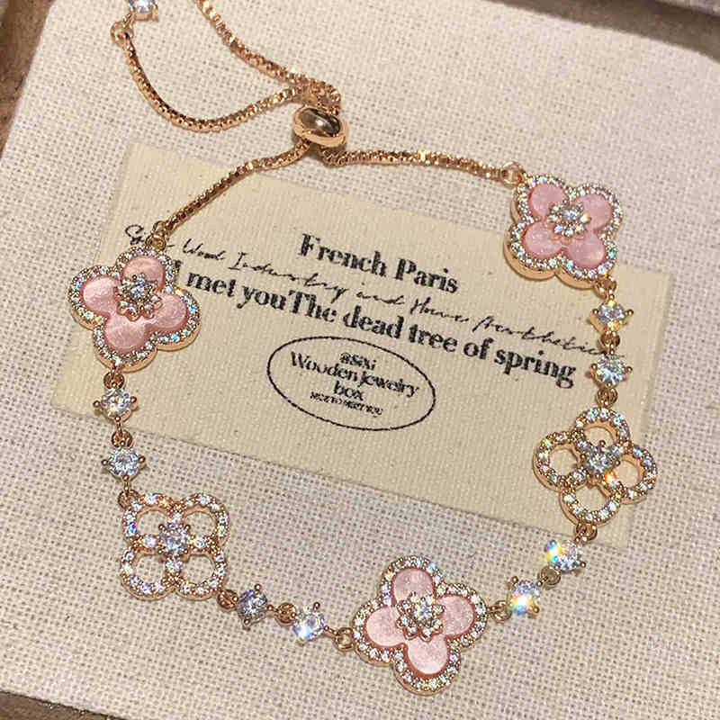 Sweet Elegant Geometric Floral Brass Inlaid Cubic Zirconia Bracelet for Women