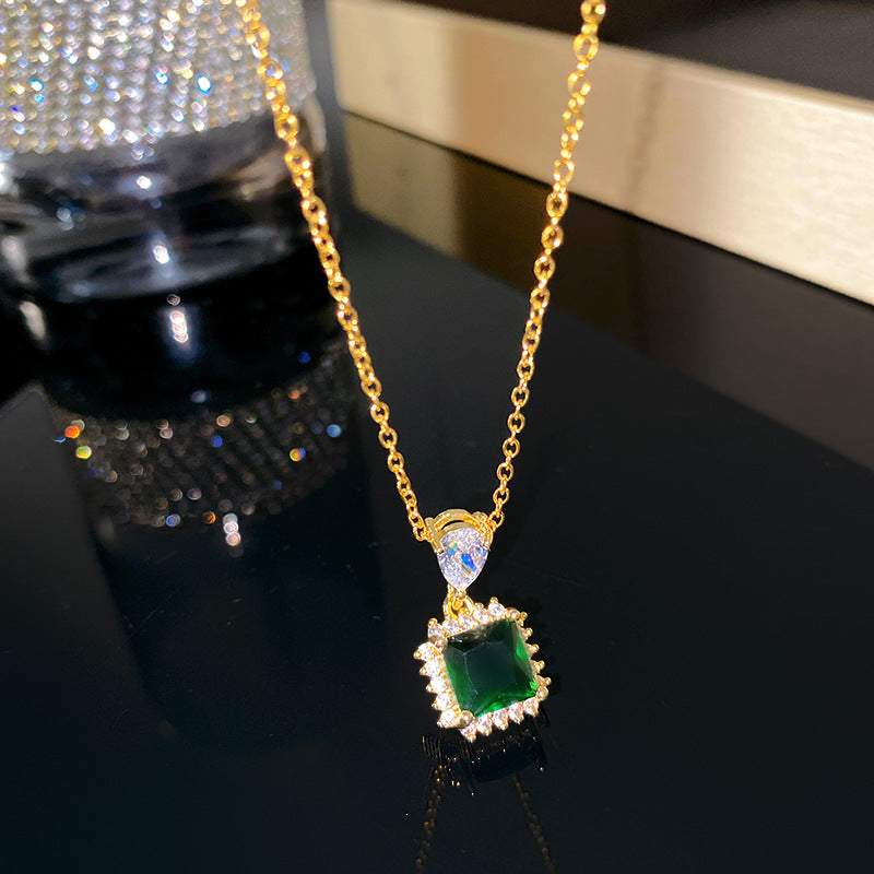 Vintage Sweet Square Geometric Cubic Zirconia Plated Titanium Steel Necklace with Brass Pendant Cable Chain Unisex
