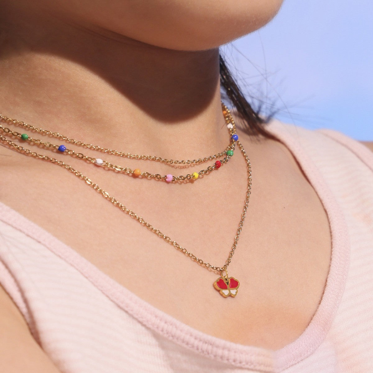 Juego de collar con colgante de mariposa a la moda en acero inoxidable con colgante de acero de titanio y acabado chapado para mujer