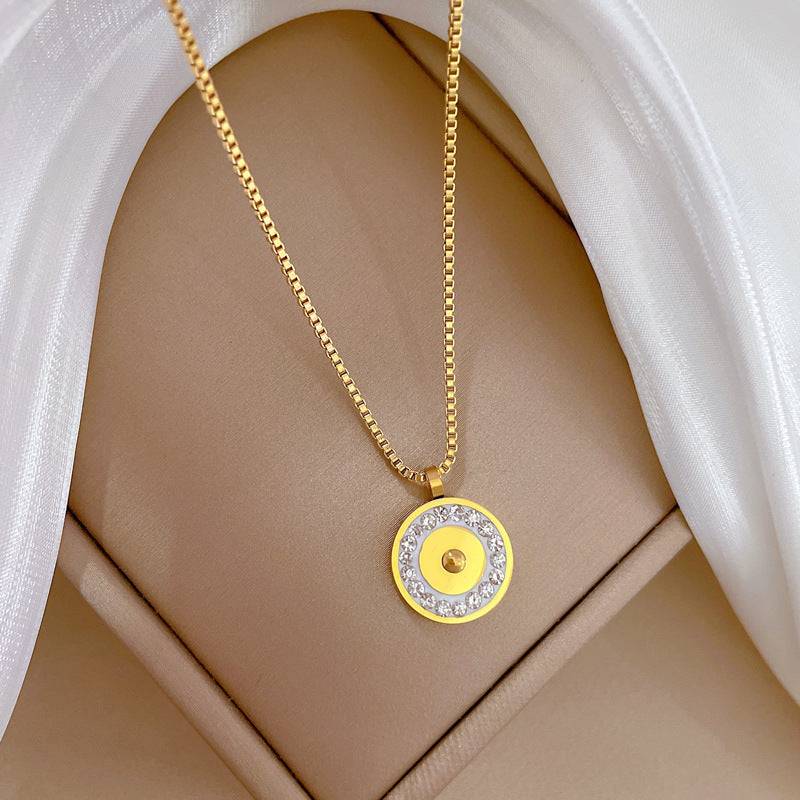 Collana Minimalista Geometrica in Acciaio al Titanio con Intarsio Completo di Strass per Donna e Uomo, Catena Placcata Oro per la Clavicola