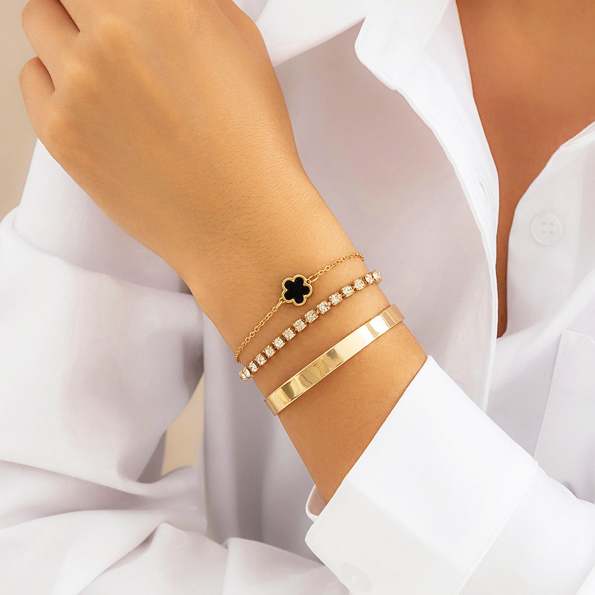 Bracciale vintage a trifoglio con strass da donna con catena in lega dal design geometrico e finitura galvanizzata