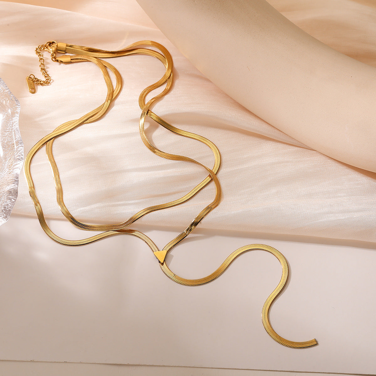 Collana Geometrica Minimalista da Donna in Acciaio Inossidabile con Placcatura in Oro 18K, Catenina per Clavicola dalla Forma Irregolare