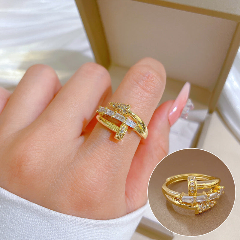 Minimalist Sweet Geometric Round Brass Plated Rhinestone Ring for Women and Men
