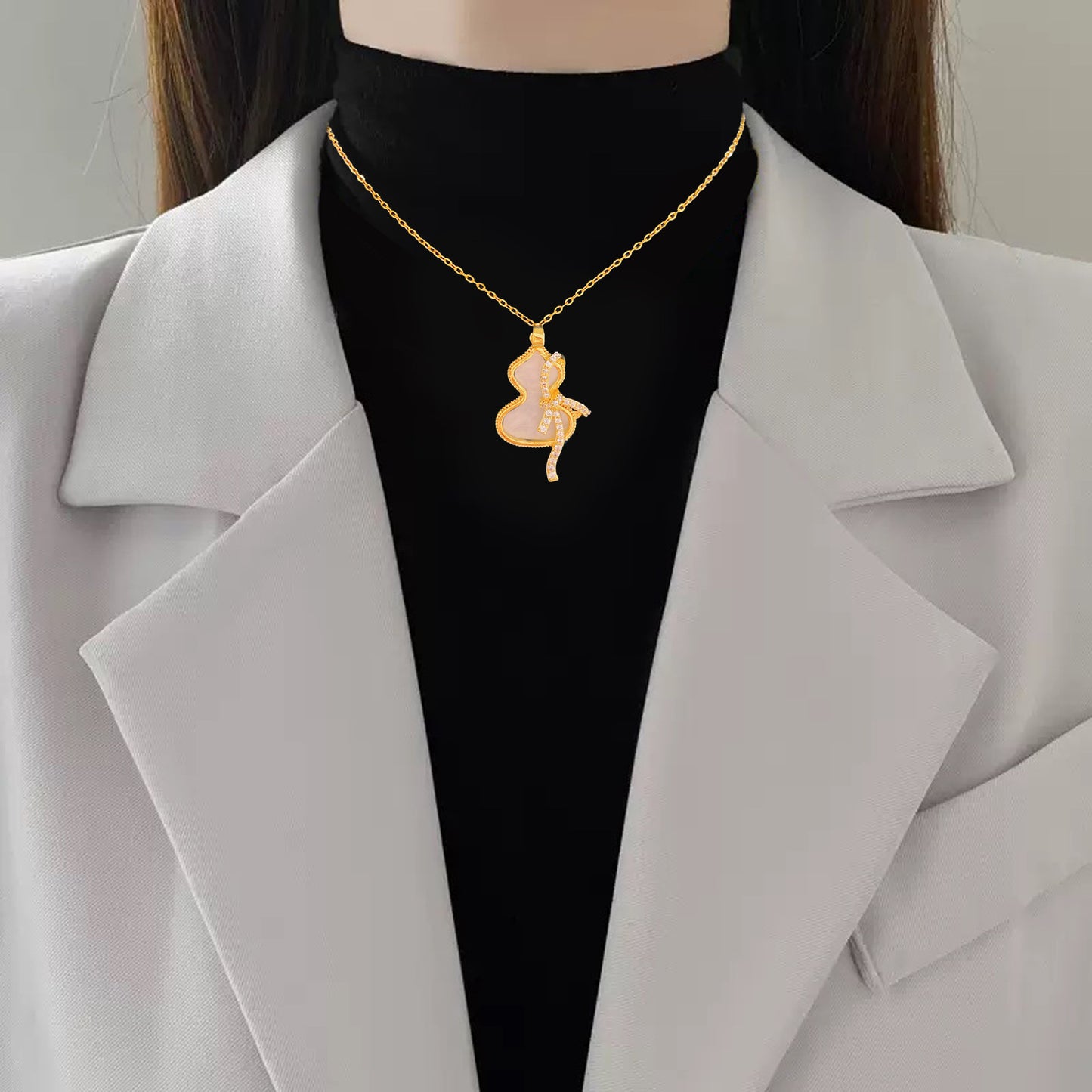 Sweet Minimalist Butterfly Cubic Zirconia & White Shell Gourd Pendant Titanium Steel Necklace for Women