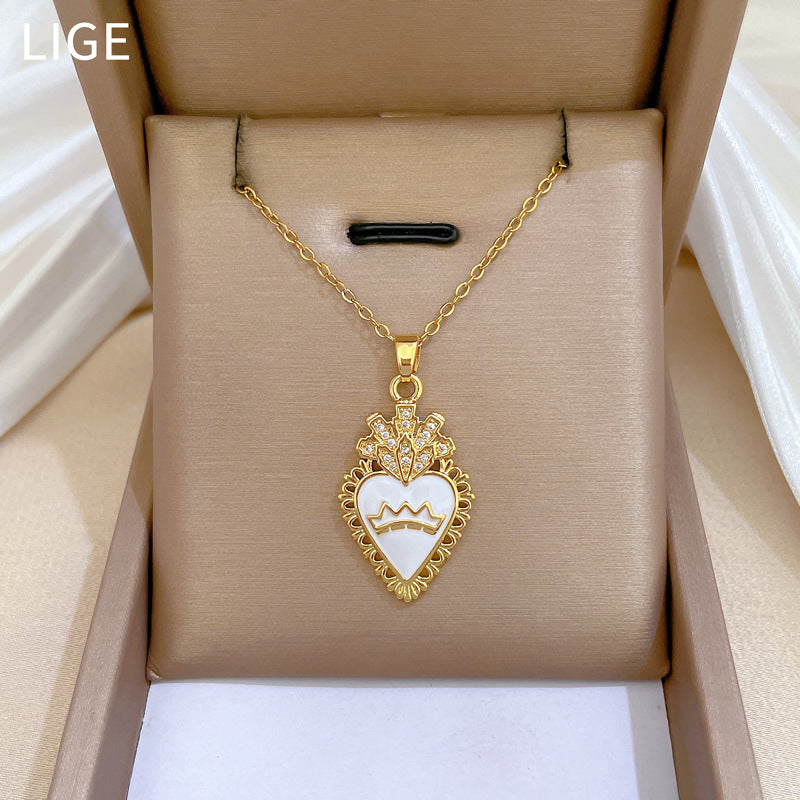 Collana con Ciondolo a Corona Geometrica Minimalista da Donna con Catena in Acciaio al Titanio, Finitura Smaltata, Intarsio in Zirconia Cubica e Motivo a Luna