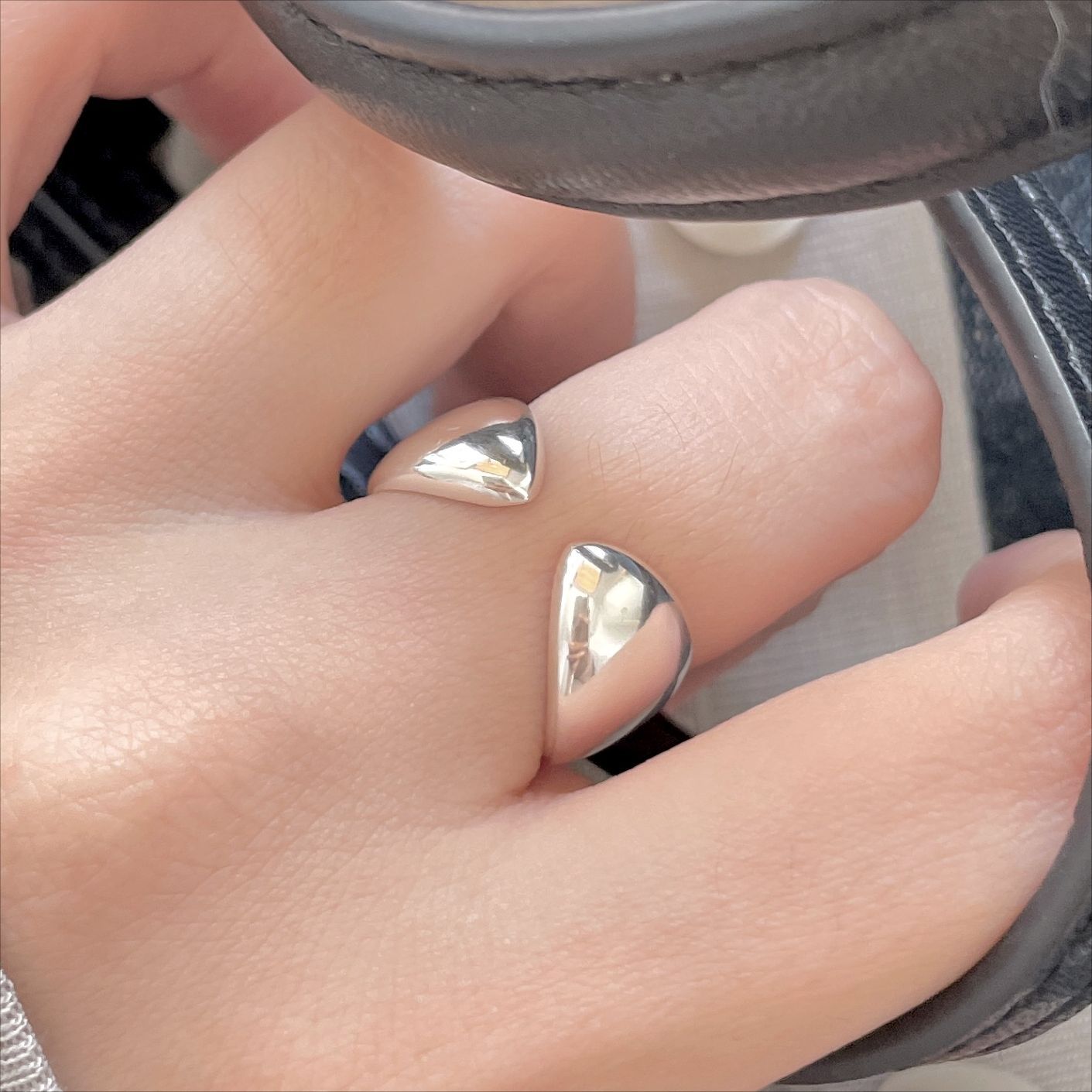 Minimalist Heart-Shaped 925 Sterling Silver Ring with Beveled Square Accents for Women