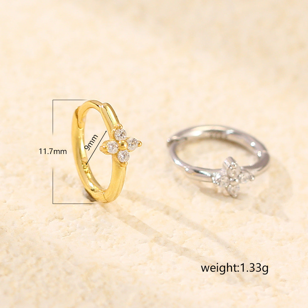 Orecchini a perno da donna in argento sterling S925 a forma di trifoglio minimalista con intarsio di strass