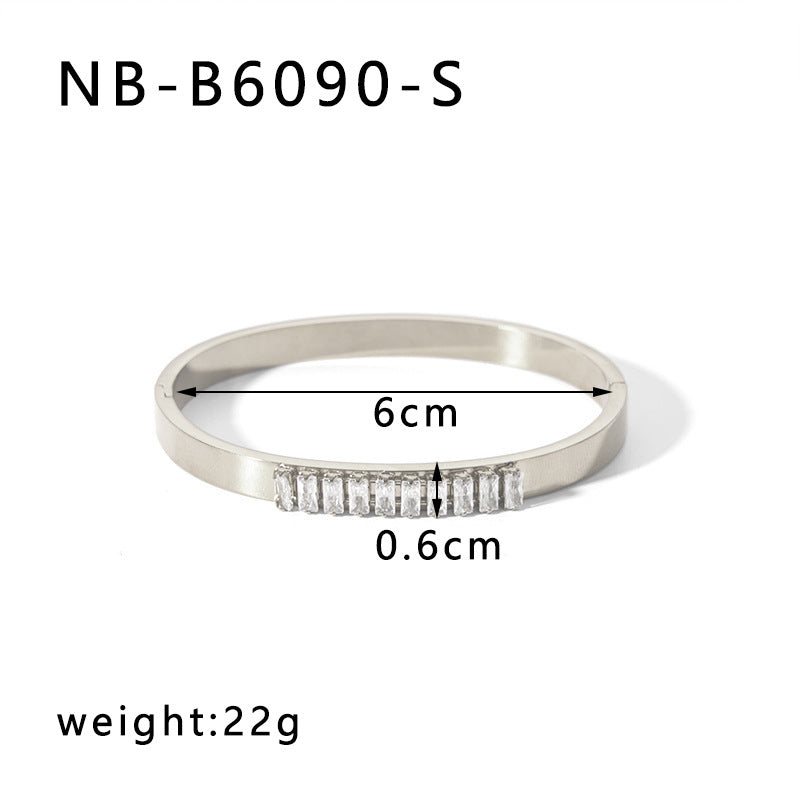 Geometric Heart-Shaped Titanium Steel Bracelet with Zircon Inlays Plated in 18K Gold for Women