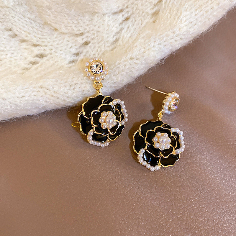 Vintage Geometric Earrings in Copper with Rhodium Plating for Women, Minimalist Retro Ear Studs with 925 Sterling Silver Posts