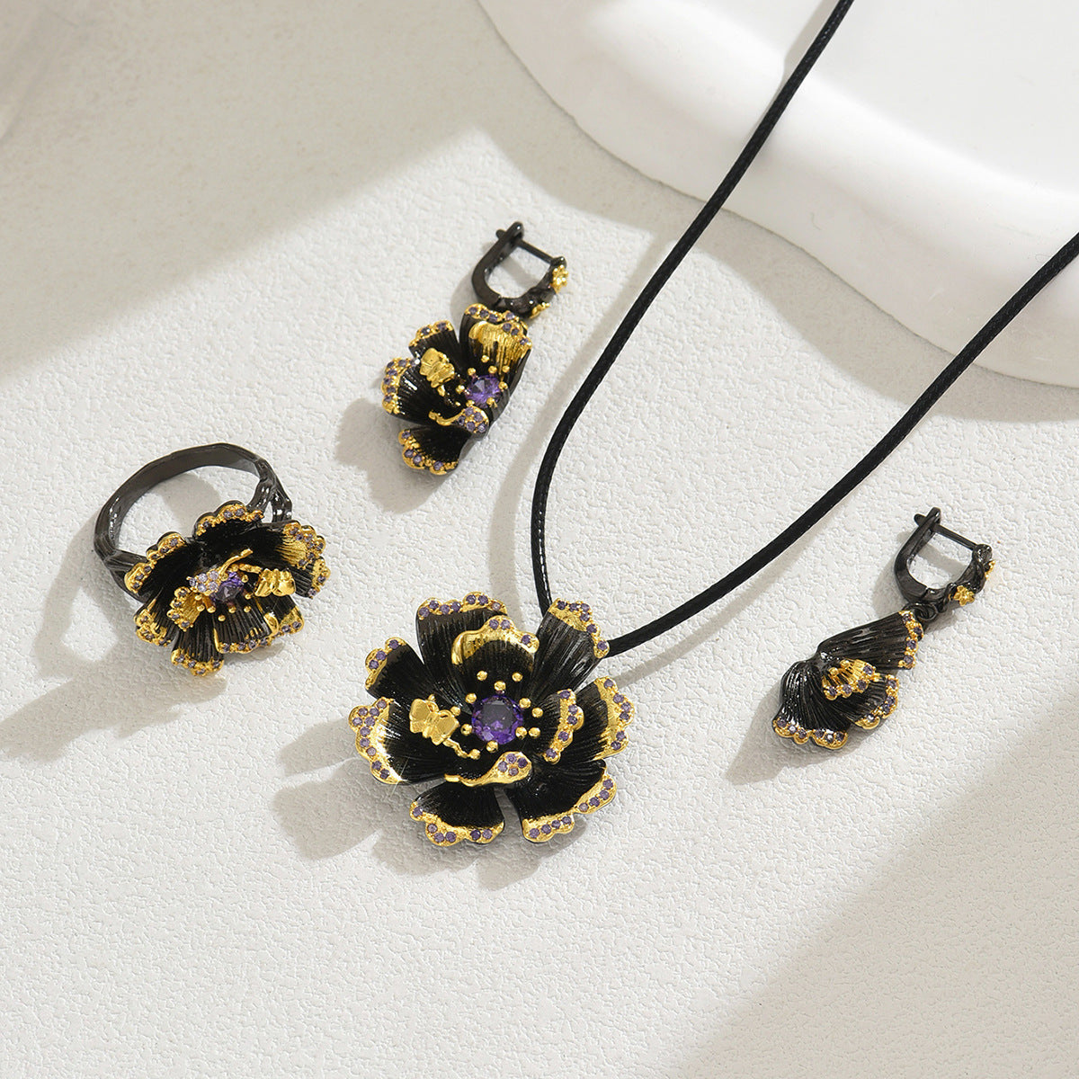 Conjunto de collar, pendientes y anillo de aleación retro con girasol floral y diamantes de imitación para mujer