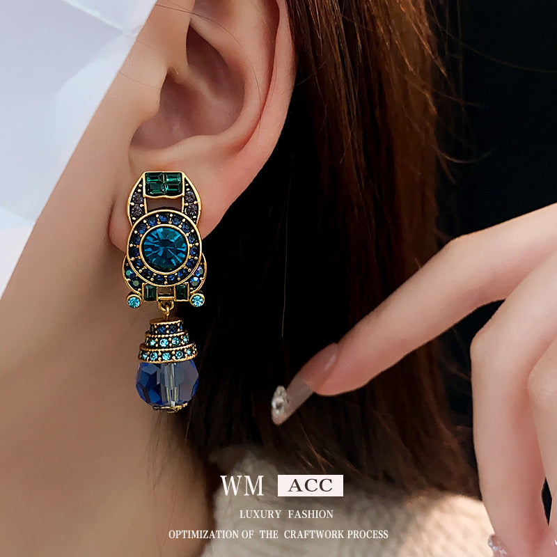 Vintage Chic Geometric Alloy Ear Clips with Blue Crystal Inlay Electroplated for Women Fashionable and Versatile Luxury-Style Earrings