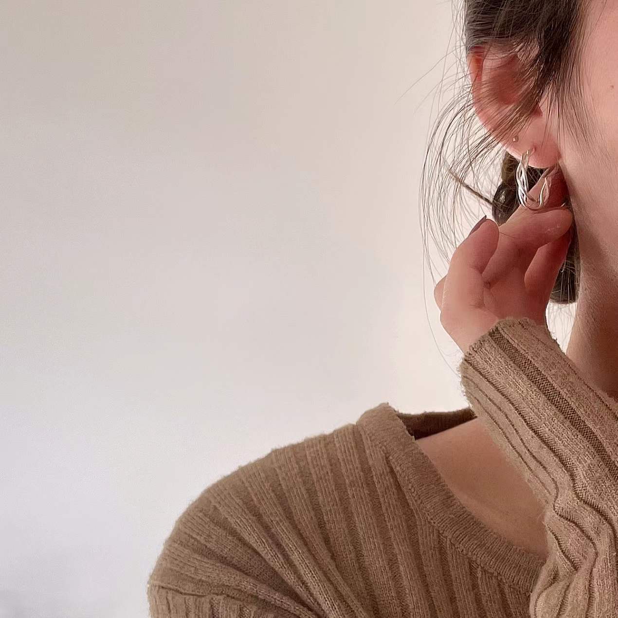 Minimalist 925 Sterling Silver Geometric Wave Hoop Earrings for Women