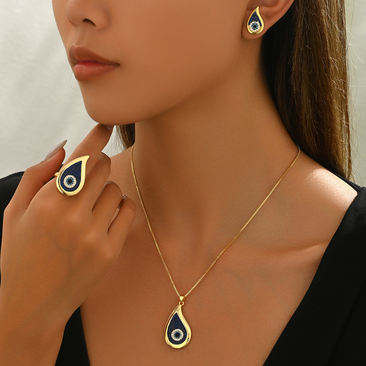 Conjunto de collar de estilo hippie con colgante de ojo turco y cadena de aleación con incrustaciones de diamantes de imitación para mujer