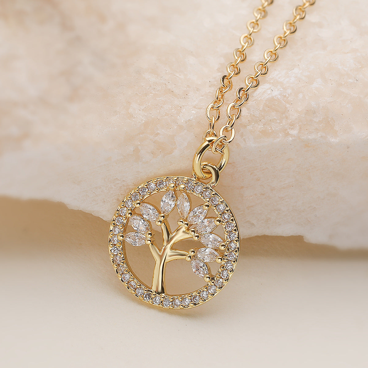 Minimalist Luxury Gold Plated Geometric Tree of Life Cubic Zirconia Pendant Necklace for Women