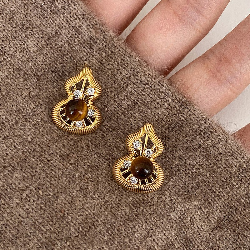 Pendientes de tuerca ovalados de ojo de tigre estilo Maillard vintage con postes de plata 925 bañados en oro de 18 quilates