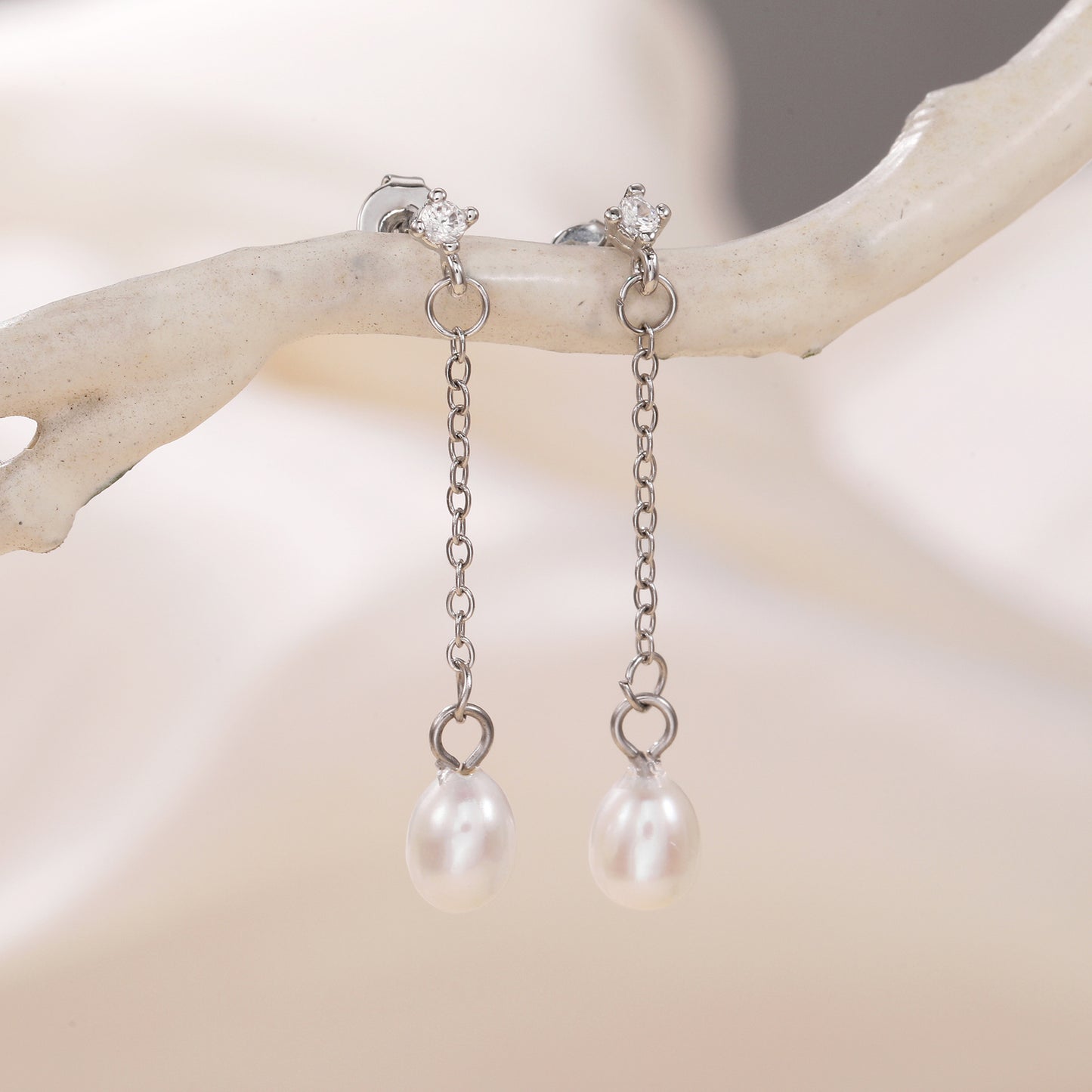 Luxury Elegant Geometric Alloy Rhinestone Inlay Earrings for Women