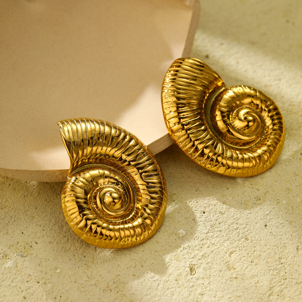 Orecchini in Acciaio Inossidabile da Donna con Placcatura, a Forma di Concha, Stile Naturale, Intrecciati Geometrici