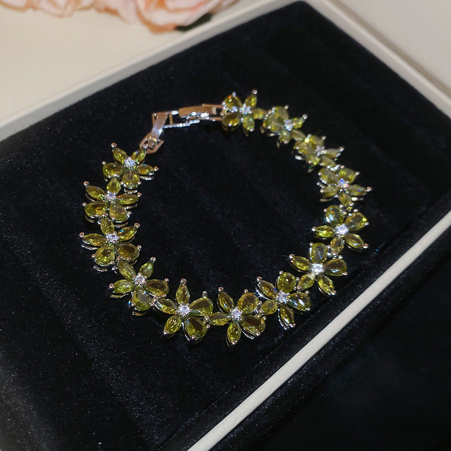Luxury Vintage Geometric Floral Bracelet 18K Gold Plated Copper Rhinestone Inlay for Women