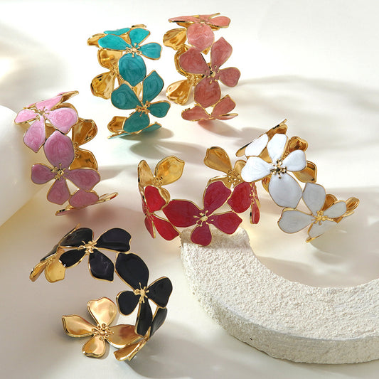 Pulsera Minimalista Elegante de Acero Inoxidable con Flores y Esmalte por Goteo