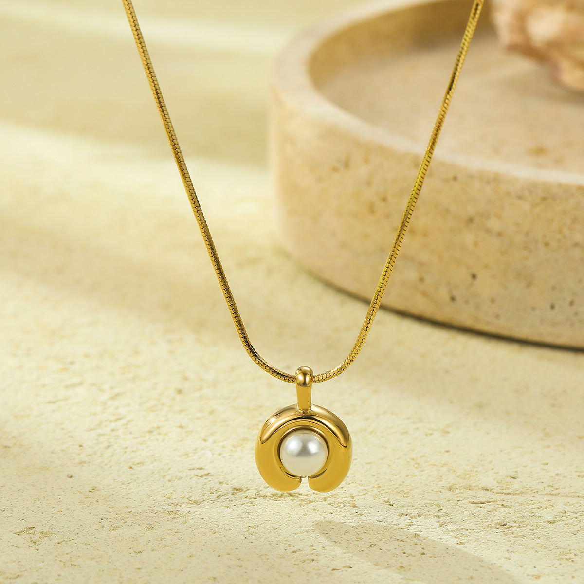 Collana con Pendente Elegante Minimalista con Perla da Donna, Catena a Serpente in Acciaio Inossidabile con Finitura Placcata