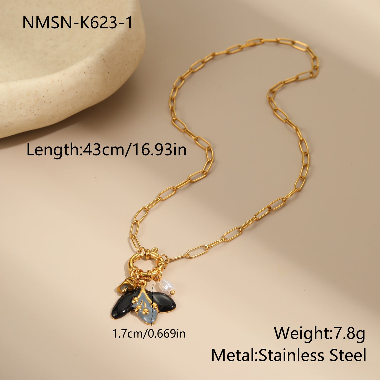 Fashionable Minimalist Black Enamel Floral Pendant Necklace in Stainless Steel for Women