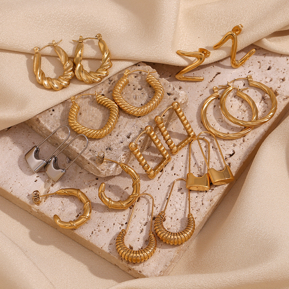 Orecchini da donna in acciaio inossidabile geometrici minimalisti con placcatura in oro 18 carati e finitura smaltata