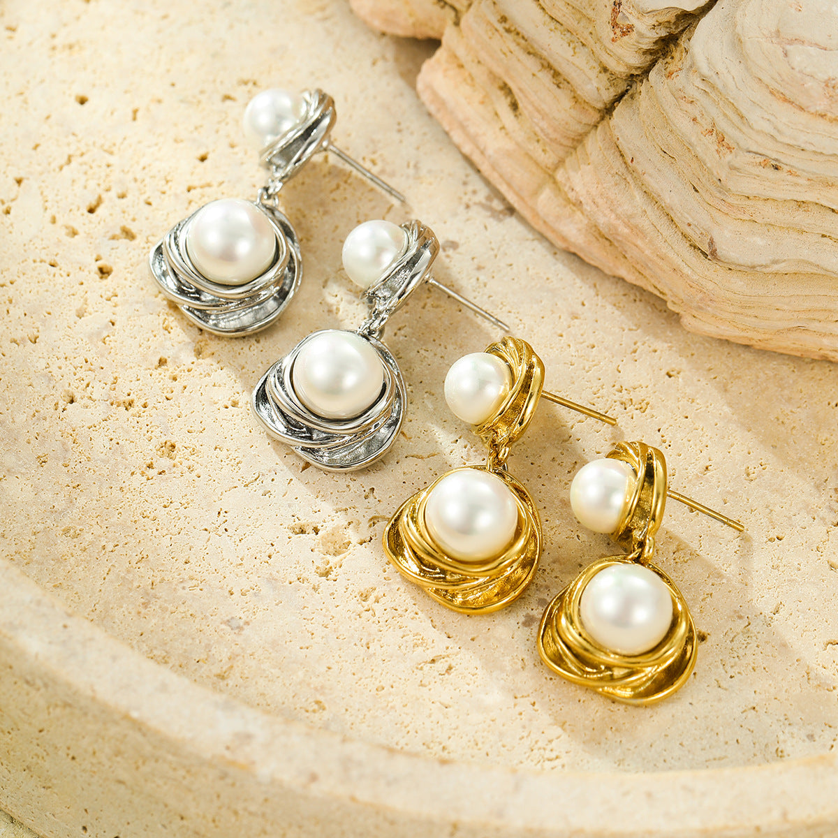 Orecchini tondi a spirale in acciaio inossidabile placcati oro 18 carati con perle intarsiate, stile vintage, da donna