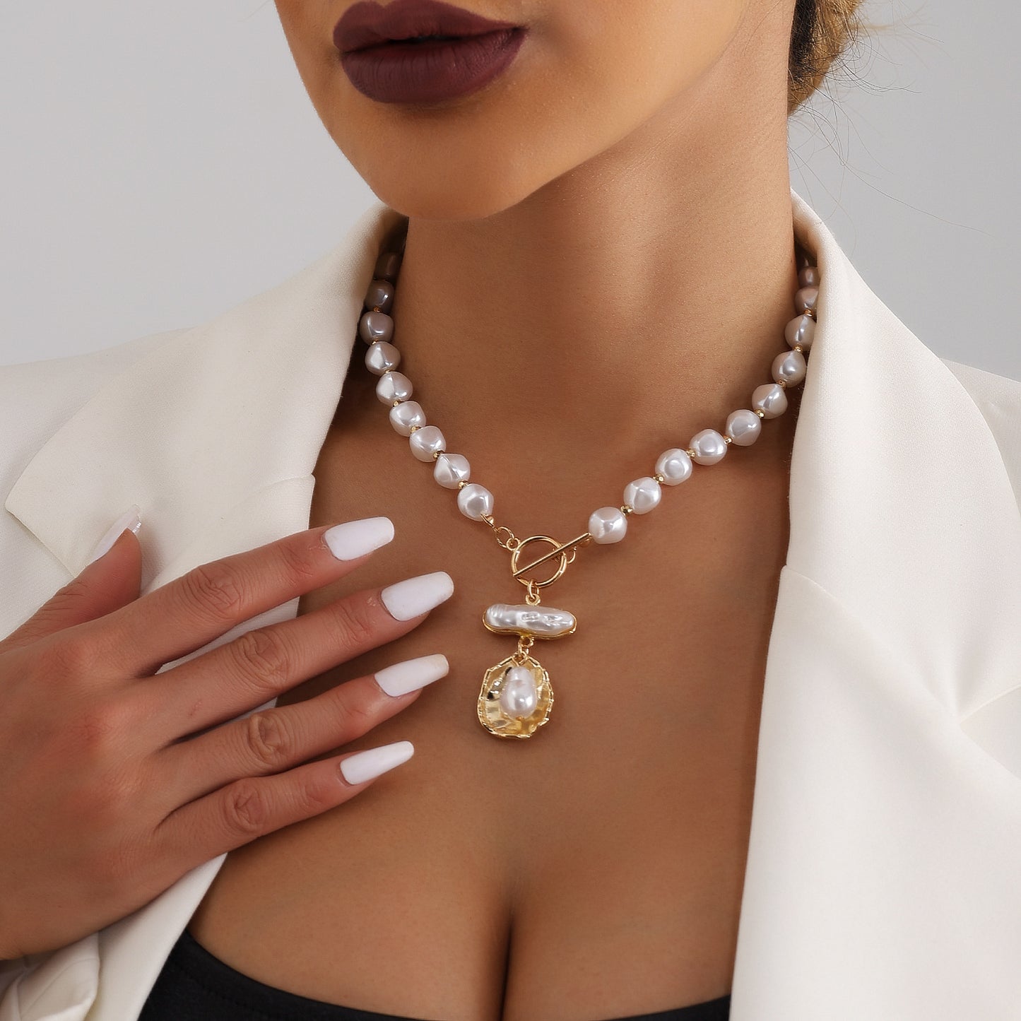 Geometric Rhinestone-Embellished Luxury Pendant Necklace for Women with Plated Metal Chain and Pearl-Like Beads