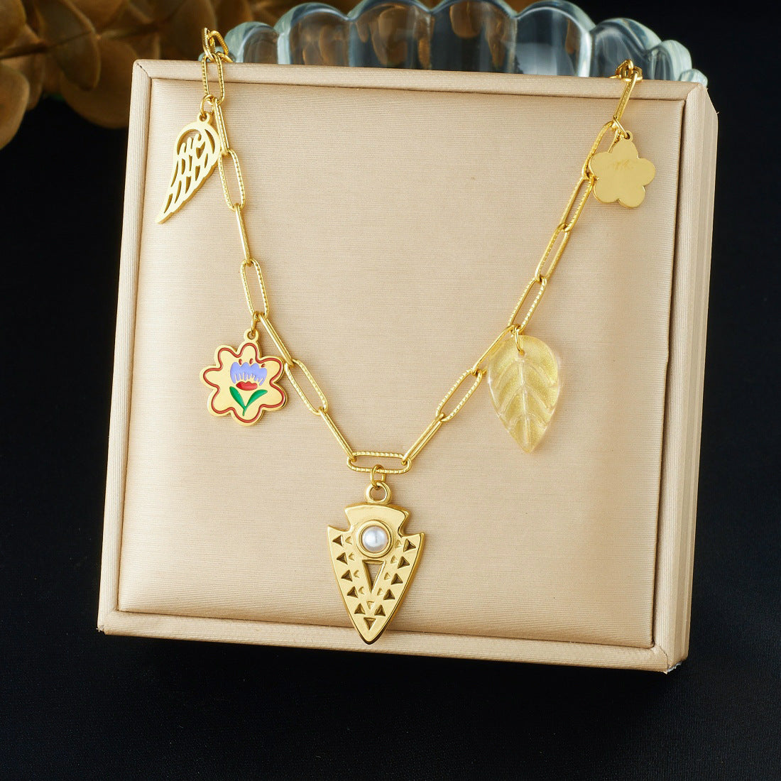 Sweet Drip Oil Gold Plated Floral Stainless Steel Pendant Necklace for Women
