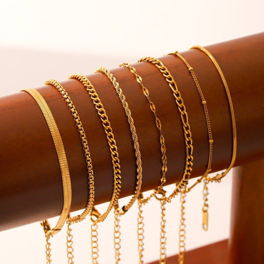 Bracciale in acciaio inossidabile geometrico stile INS con catena a corda ritorta, catena a lama, catena Figaro e catena Snake placcate in oro 18 carati