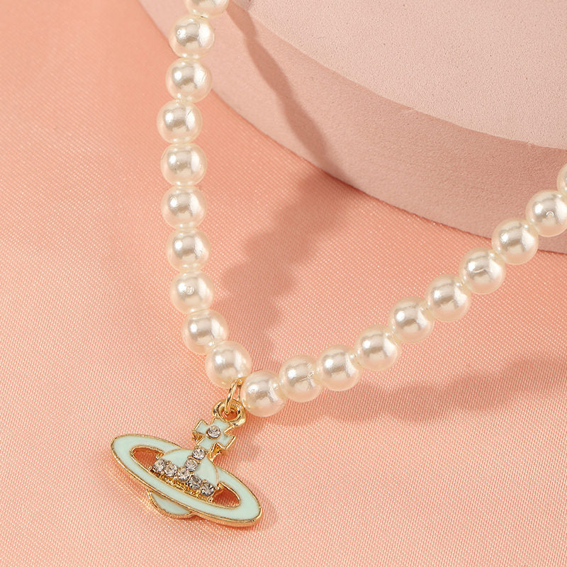 Collana con Ciondolo a Pianeta in Resina Fatta a Mano per Ragazze con Catena di Perle, Gioielli Stile Principessa a Forma di Cuore