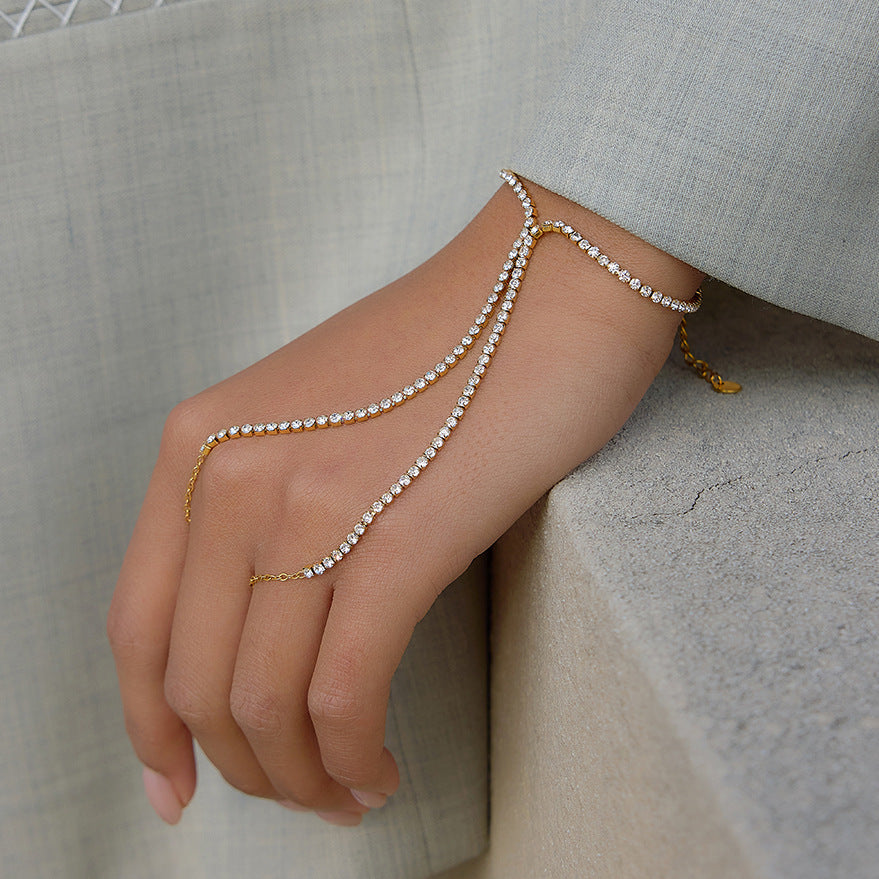Anillo de mano de acero inoxidable redondo geométrico minimalista con diamantes de imitación para mujer