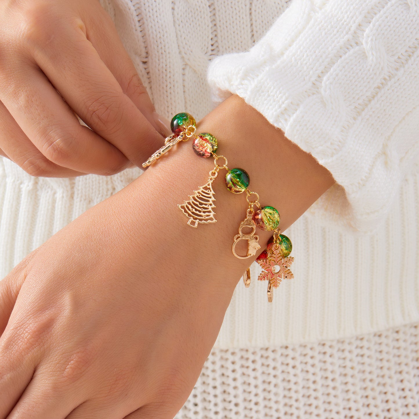 Fashionable Christmas Tree Santa Snowflake Pendant Bracelet for Women Alloy Handmade Holiday Jewelry
