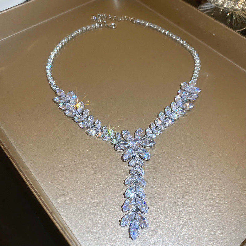 Elegante conjunto de collar con dije de espiga de circonita con aretes de borla para mujer, cadena de clavícula a la moda, joyería de lujo