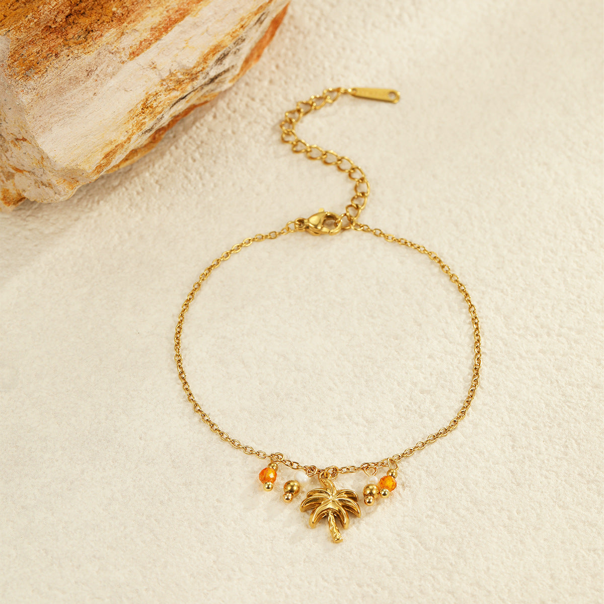Fashionable Ocean-Themed Coconut Tree and Seashell Pendant Stainless Steel Bracelet with Titanium Steel Plated 18K Gold for Layering