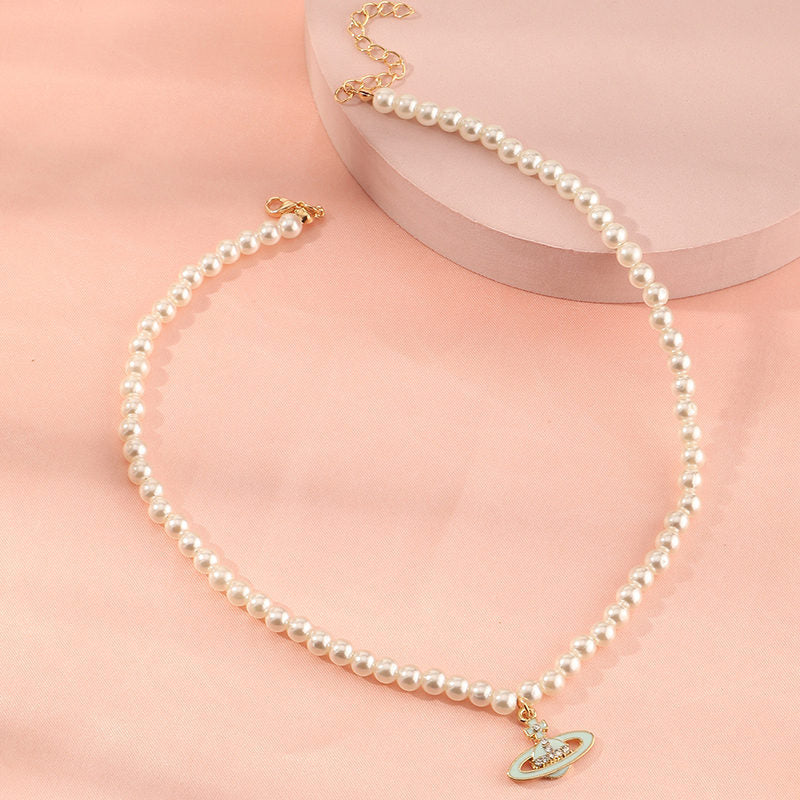 Collana con Ciondolo a Pianeta in Resina Fatta a Mano per Ragazze con Catena di Perle, Gioielli Stile Principessa a Forma di Cuore