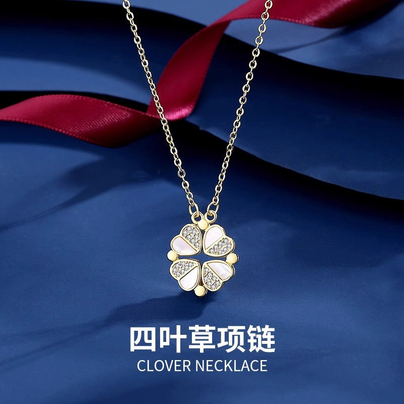 Collana con ciondolo a trifoglio dal design originale con ciondolo a cuore separabile in acciaio al titanio con finitura placcata su catena a O per donna e unisex