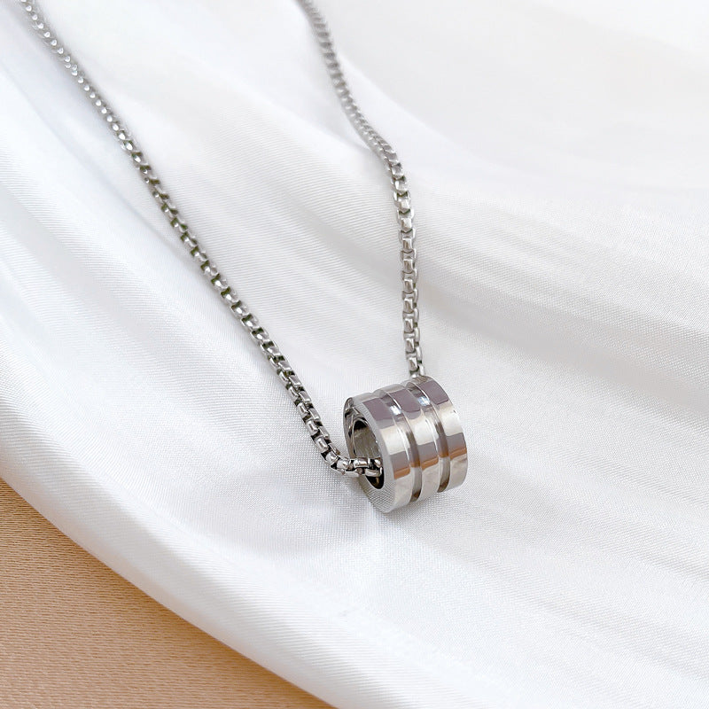 Collana girocollo minimalista geometrica in acciaio al titanio unisex elegante per l'ufficio