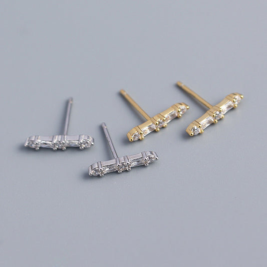 Elegantes aretes de tuerca geométricos rectangulares con incrustaciones de diamante de plata esterlina 925 para mujer de negocios