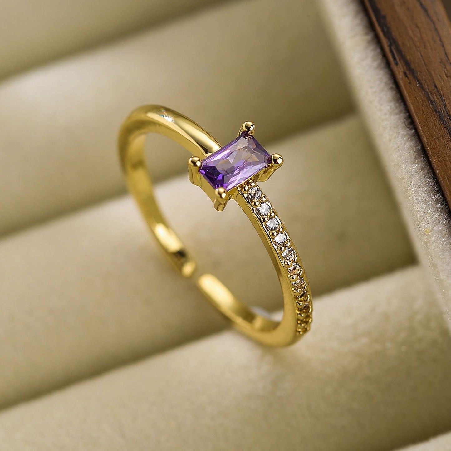 Elegant French-Style Geometric Open Ring for Women Made of Copper with Micro-Pavé Zirconia Accents