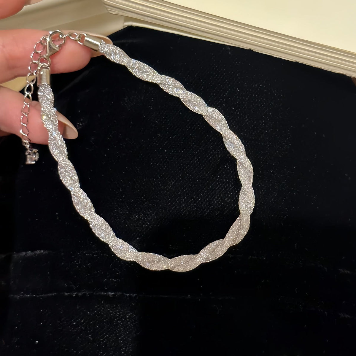 Luxury Elegant Geometric Alloy Plated Bracelet with Cubic Zirconia for Women