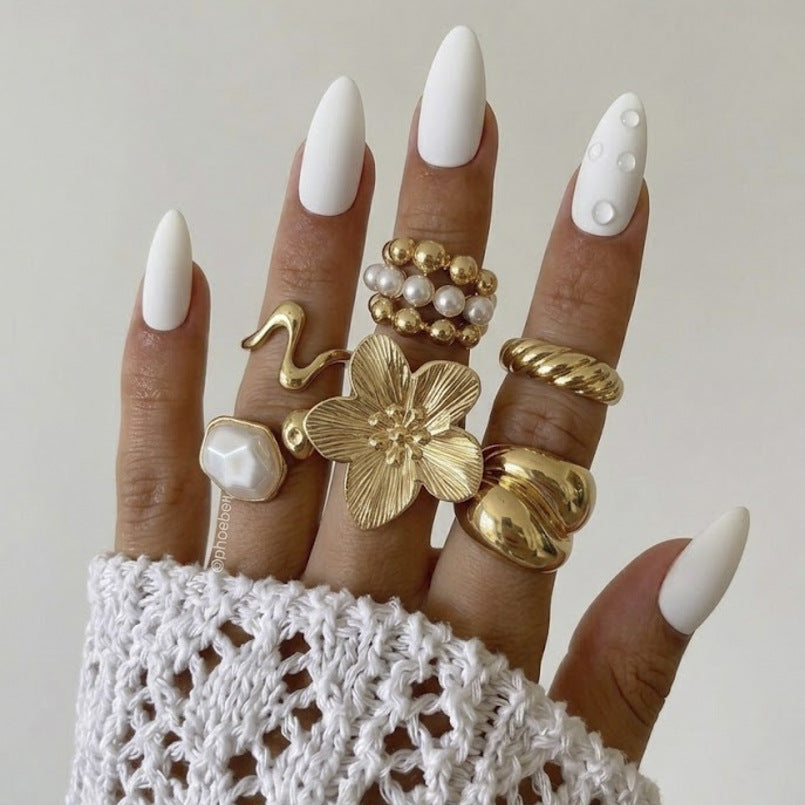 Sweet Geometric Heart Zinc Alloy Plated Ring with Baroque Pearl Inlay Floral Design for Women