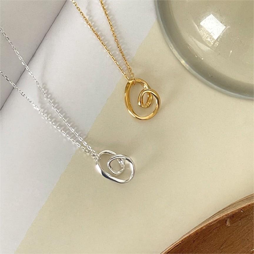 Collana Minimalista a Cuore in Argento Sterling 925 Placcato Oro, Delicata Catena a Croce, Stile Fresco e Dolce