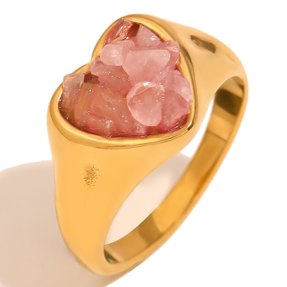 Anello da donna a forma di cuore in acciaio inossidabile ispirato al vintage con placcatura in oro 18 carati e strass in giada bianca
